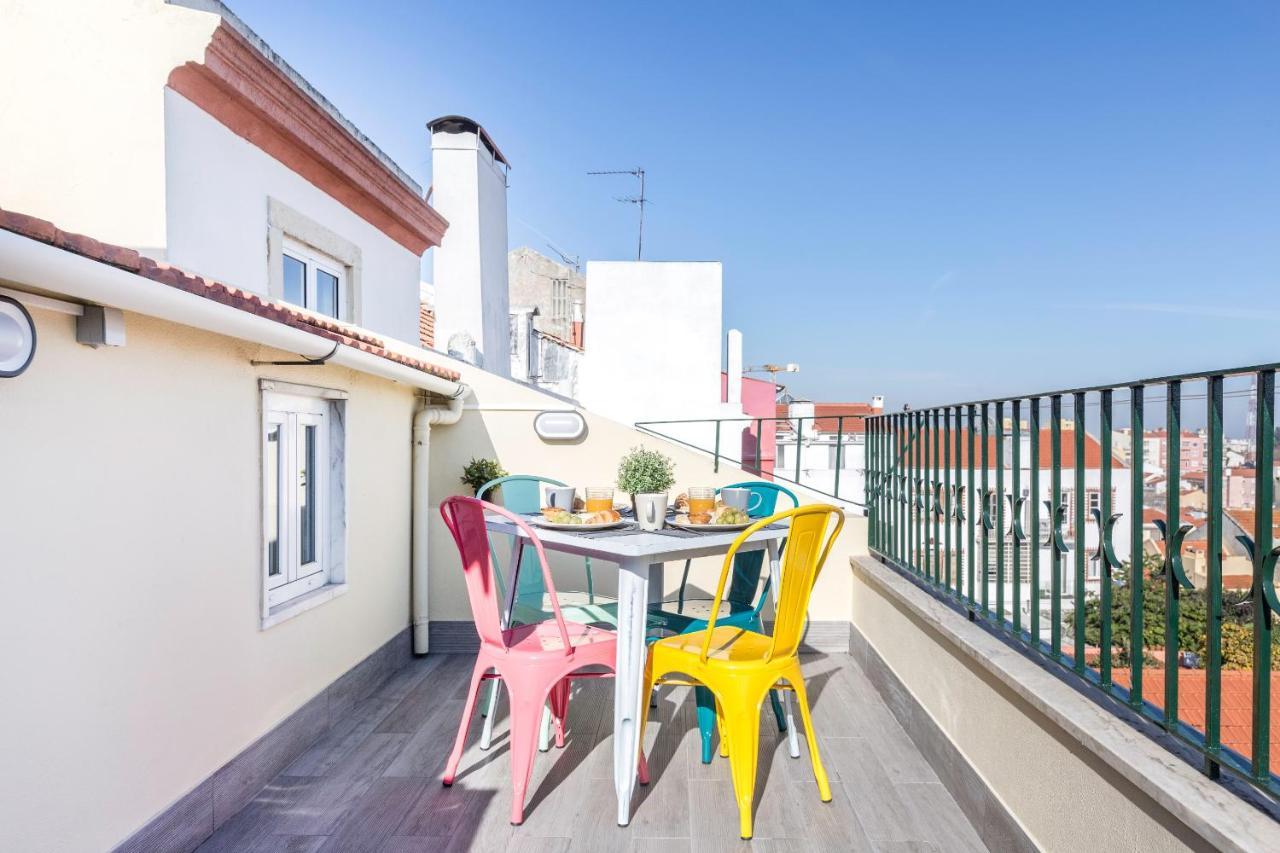 Superb Overlooking Graça In Lisboa