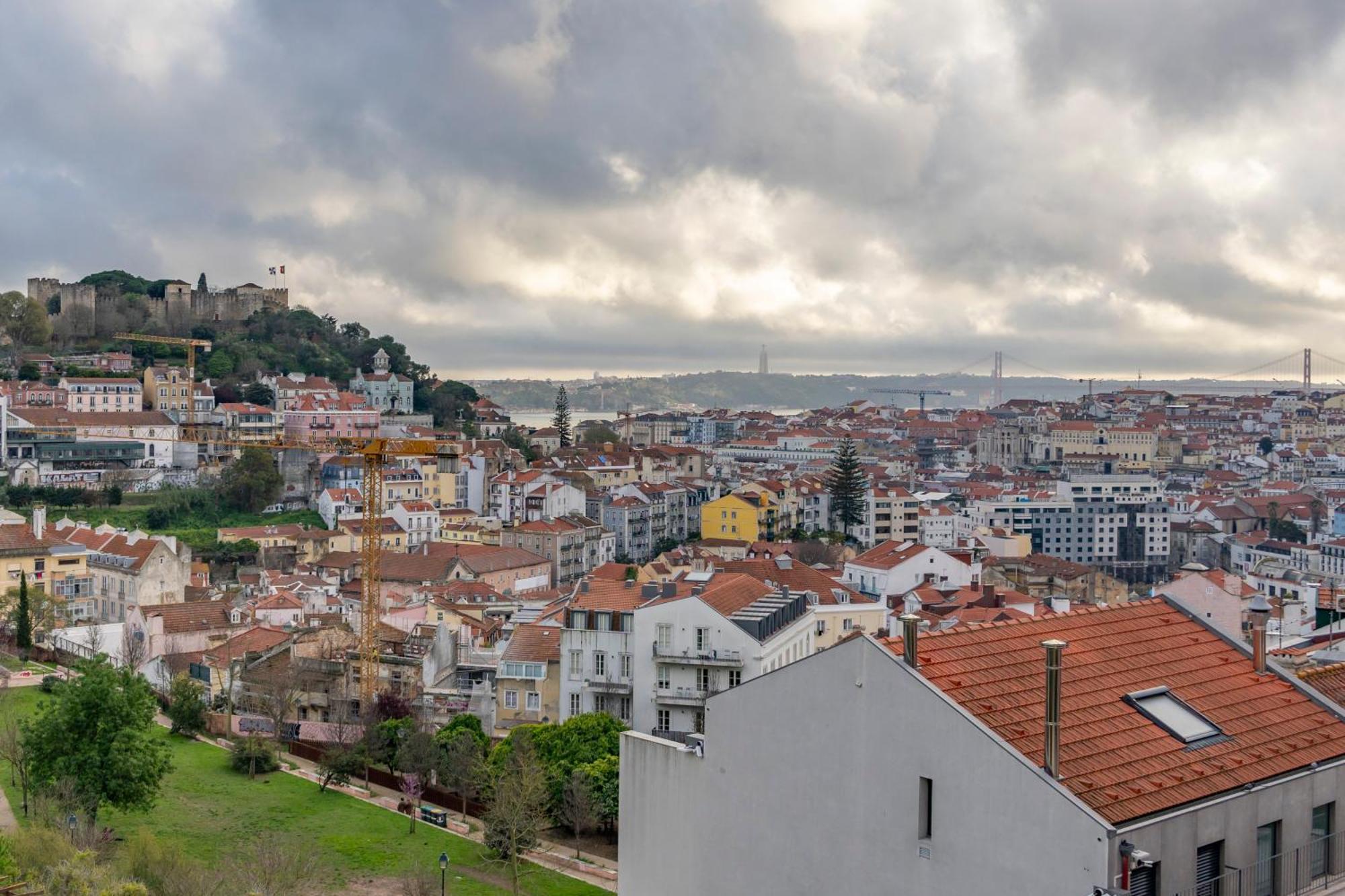 Superb Overlooking Graça In Appartement