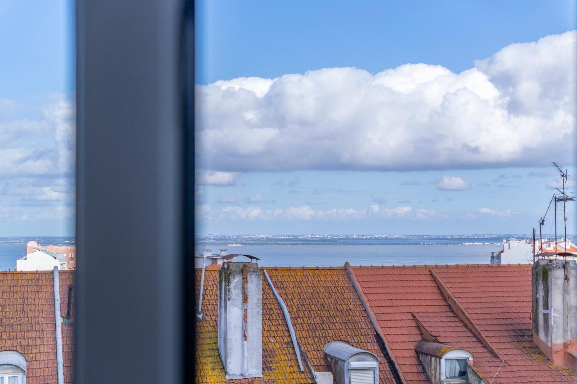 Superb Overlooking Graça In
